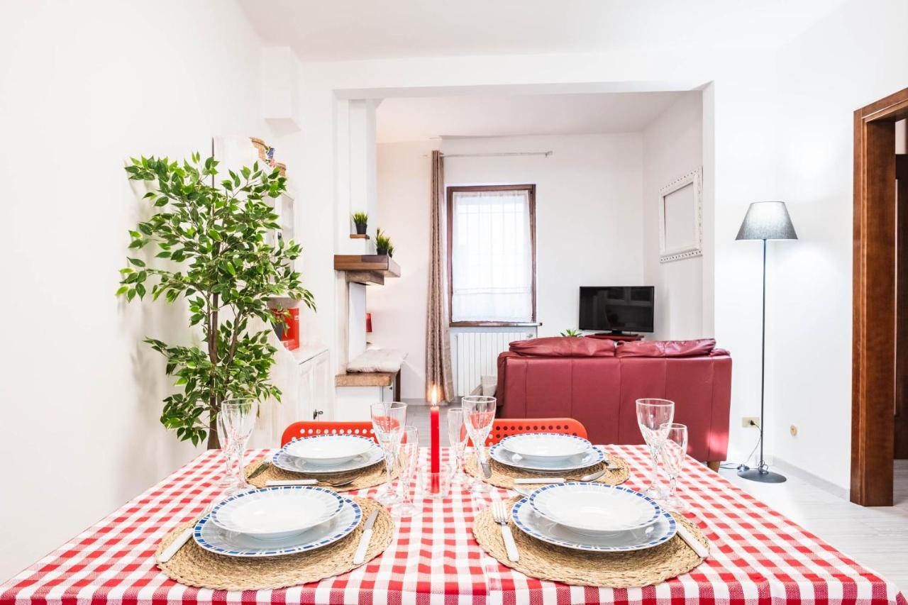 Апартаменты Casa Dolce Casa Desenzano - 2 Passi Dal Lago Дезенцано-дель-Гарда Экстерьер фото