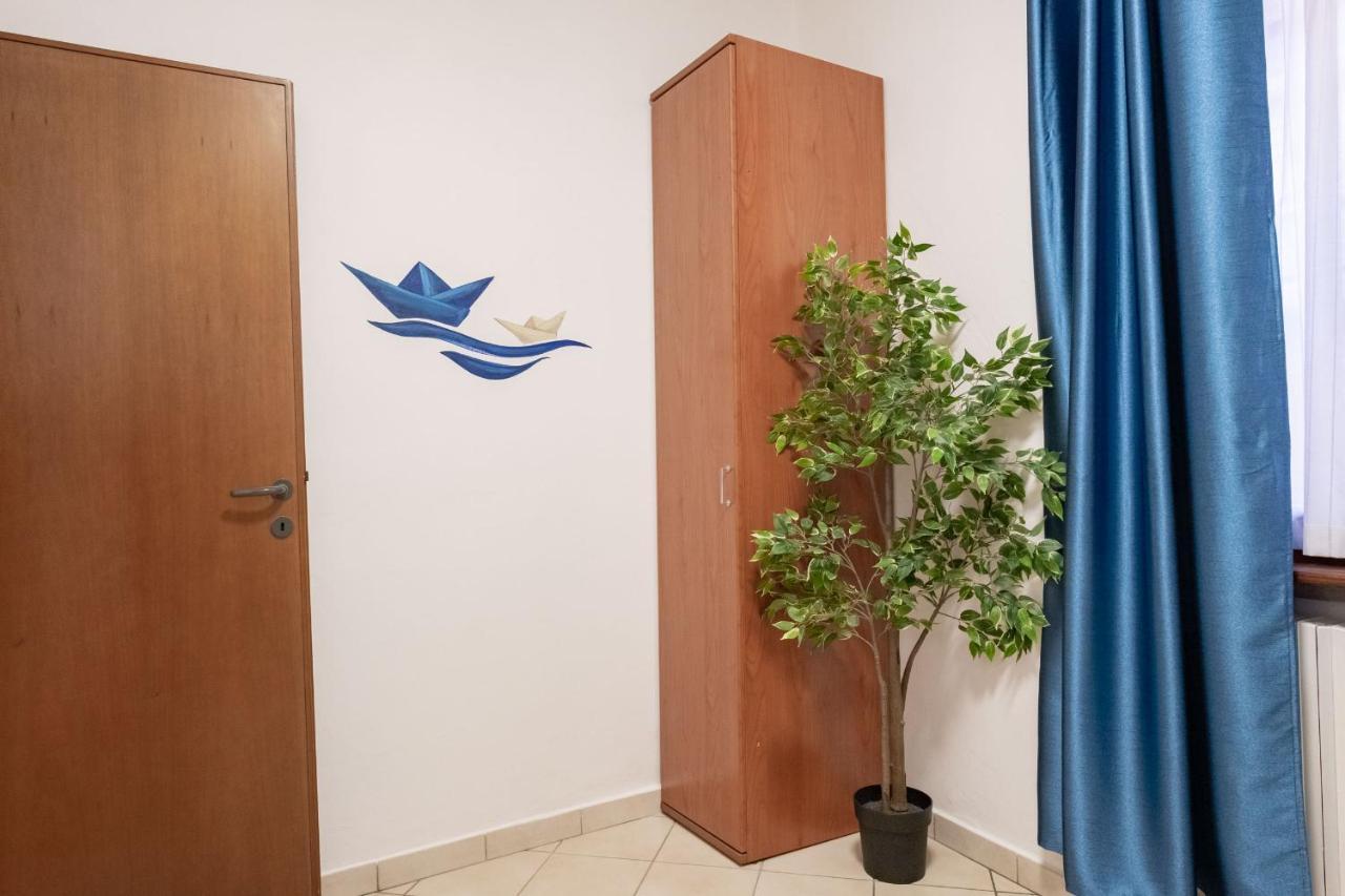Апартаменты Casa Dolce Casa Desenzano - 2 Passi Dal Lago Дезенцано-дель-Гарда Экстерьер фото